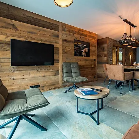 Neuf Traversant Avec Grande Terrasse Au Coeur Du Village - 6 Personnes *
