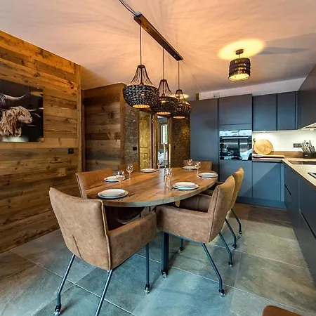 Neuf Traversant Avec Grande Terrasse Au Coeur Du Village - 6 Personnes Apartment Saint-Sorlin-d'Arves