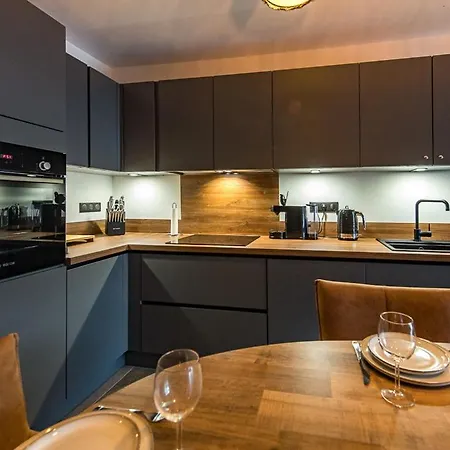 Neuf Traversant Avec Grande Terrasse Au Coeur Du Village - 6 Personnes Saint-Sorlin-d'Arves